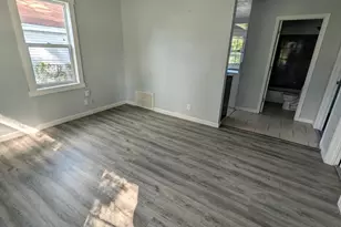 1529 Indiana St, Racine, WI 53405 - Photo 2