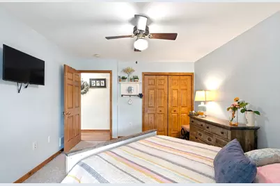 804  Dylan Dr, Elkhorn, WI 53121 - Photo 18