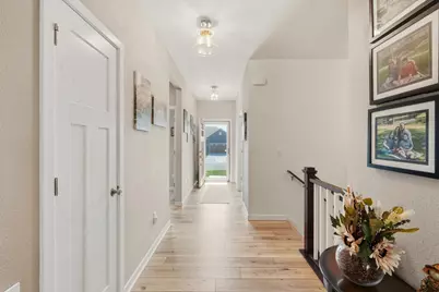 N67W25502  Vail Ln, Sussex, WI 53089 - Photo 4