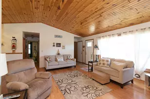 5616 Stonefield Rd, Hartford, WI 53086 - Photo 12