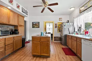 1319 Marshall St, Manitowoc, WI 54220 - Photo 10