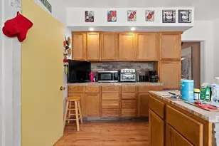 1319 Marshall St, Manitowoc, WI 54220 - Photo 12