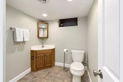 1057 N 123rd St, Wauwatosa, WI 53226 - Photo 34