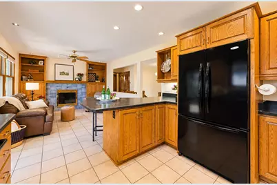 1057 N 123rd St, Wauwatosa, WI 53226 - Photo 16