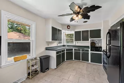 4126 N 80th St, Milwaukee, WI 53222 - Photo 10