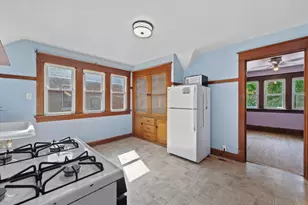 2862 N 57th St, Milwaukee, WI 53210 - Photo 20