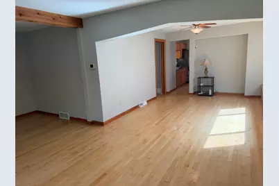 1613 E Pryor Ave, Milwaukee, WI 53207 - Photo 16