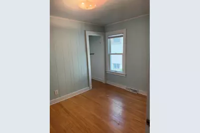 1613 E Pryor Ave, Milwaukee, WI 53207 - Photo 22