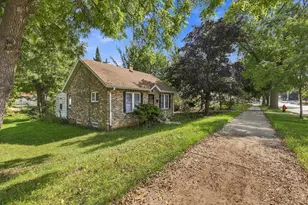 3364 S Chase Ave, Milwaukee, WI 53207 - Photo 4