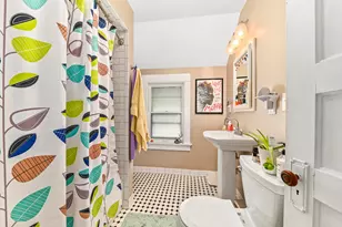 7042 Aetna Ct, Wauwatosa, WI 53213 - Photo 18