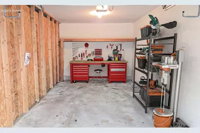 815 W Puetz Rd, Oak Creek, WI 53154 - Photo 22