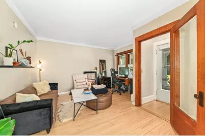7042  Aetna Ct, Wauwatosa, WI 53213 - Photo 2