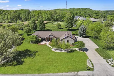 6724  Horseshoe Trl, Burlington, WI 53105 - Photo 2