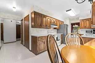 8225 64th Ave, Kenosha, WI 53142 - Photo 8