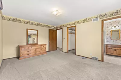 8225  64th Ave, Kenosha, WI 53142 - Photo 16