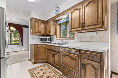 8225  64th Ave, Kenosha, WI 53142 - Photo 10