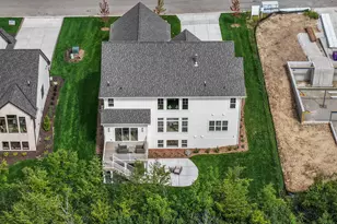 W184N5129 Sunrise Ln, Menomonee Falls, WI 53051 - Photo 76