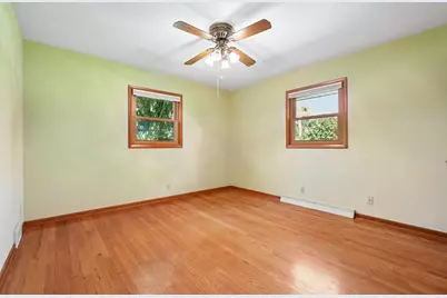 10321 W Church St, Franklin, WI 53132 - Photo 18