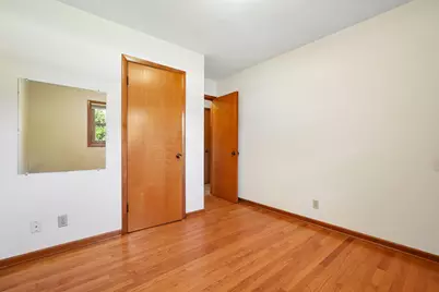 10321 W Church St, Franklin, WI 53132 - Photo 16