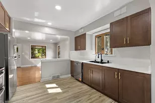 337 S 65th St, Milwaukee, WI 53214 - Photo 14