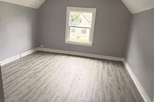 228 Howland Ave, Racine, WI 53404 - Photo 8