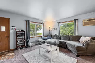221 Spring St, Waukesha, WI 53188 - Photo 4