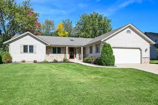 N52W14406 Thornhill Dr, Menomonee Falls, WI 53051 - Photo 1