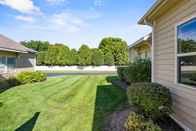 636  Baker St, Walworth, WI 53184 - Photo 46