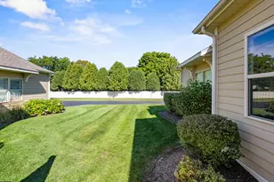 636 Baker St, Walworth, WI 53184 - Photo 46