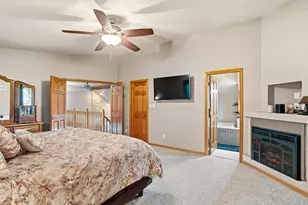 7244 S Dover Hill Ct, Franklin, WI 53132 - Photo 12