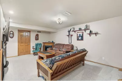 7244 S Dover Hill Ct, Franklin, WI 53132 - Photo 26