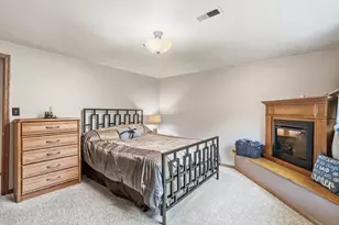 7244 S Dover Hill Ct, Franklin, WI 53132 - Photo 28