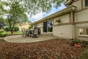 2601 Pendleton Pl, Waukesha, WI 53188 - Photo 34