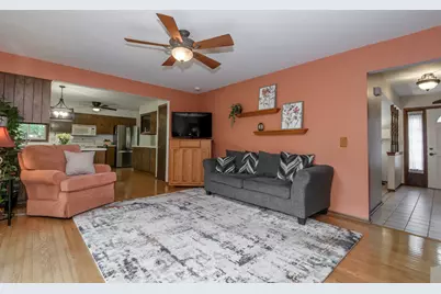 2601  Pendleton Pl, Waukesha, WI 53188 - Photo 14