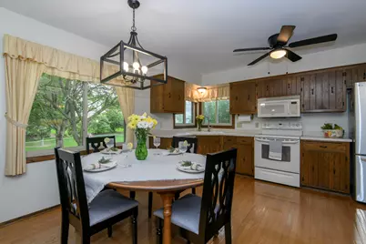 2601  Pendleton Pl, Waukesha, WI 53188 - Photo 12