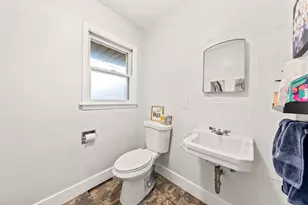 472 Summit Ave, Burlington, WI 53105 - Photo 12