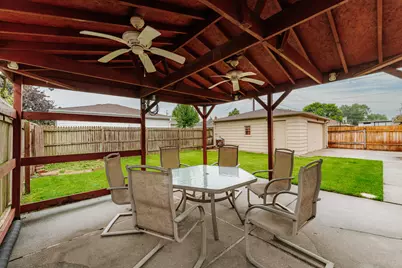 1020  Coronada Dr, Racine, WI 53402 - Photo 24