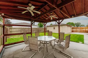 1020 Coronada Dr, Racine, WI 53402 - Photo 24