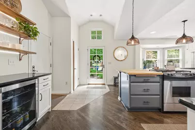 4800 N Woodburn St, Whitefish Bay, WI 53217 - Photo 20