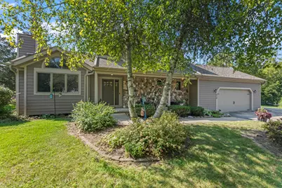 570  Connor Ct, Lake Mills, WI 53551 - Photo 2