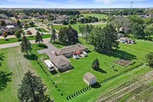 7306 12th St, Somers, WI 53144 - Photo 4