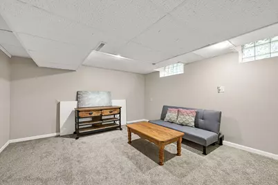 2610 N 75th St, Wauwatosa, WI 53213 - Photo 26