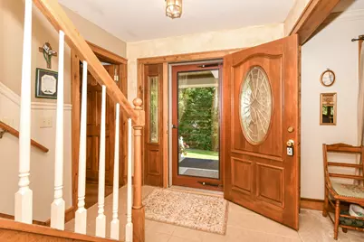 S86W30445  Stonegate Dr, Mukwonago, WI 53149 - Photo 4