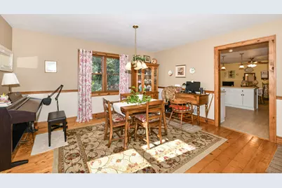 S86W30445  Stonegate Dr, Mukwonago, WI 53149 - Photo 36