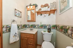 S86W30445 Stonegate Dr, Mukwonago, WI 53149 - Photo 12