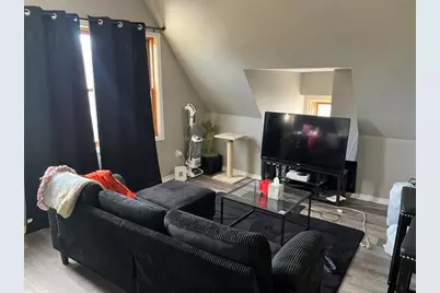 1655 N Van Buren St, Milwaukee, WI 53202 - Photo 6