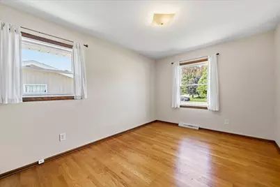 12605 W Wilbur Dr, New Berlin, WI 53151 - Photo 28