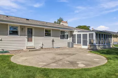 12605 W Wilbur Dr, New Berlin, WI 53151 - Photo 34
