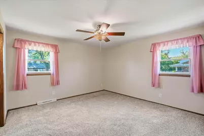 12605 W Wilbur Dr, New Berlin, WI 53151 - Photo 20