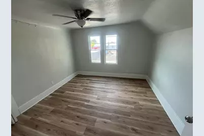 2043  Clark St, Racine, WI 53403 - Photo 18
